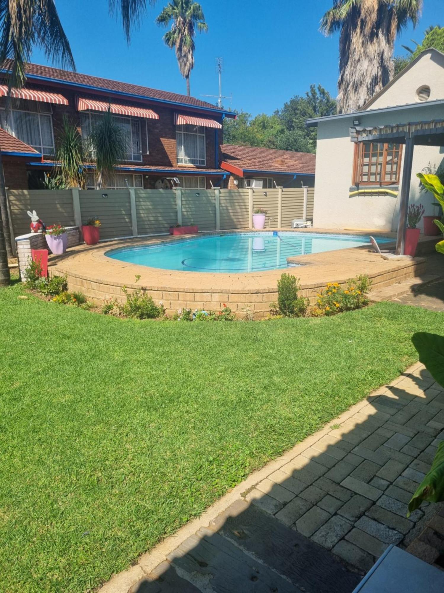 Grace B&B Potchefstroom Exterior photo